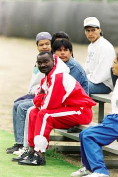 Roger Milla på en träning