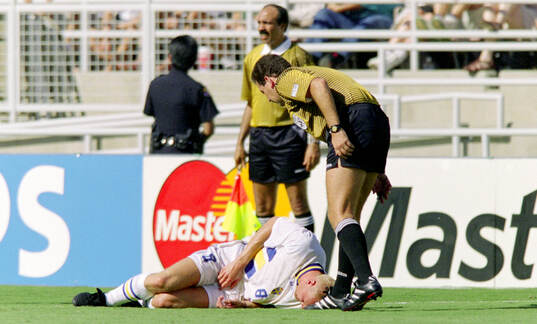 Football, FIFA World Cup 1994 (USA), Group B, Cameroon -