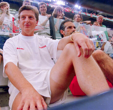 Football, FIFA World Cup 1994 (USA), Group A, Romania -