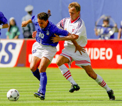 Football, FIFA World Cup 1994 (USA), Group E, Italy -
