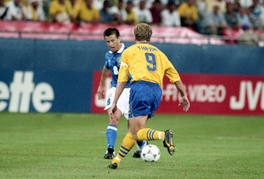 Dunga, Brasilien och Jonas Thern, Sverige
