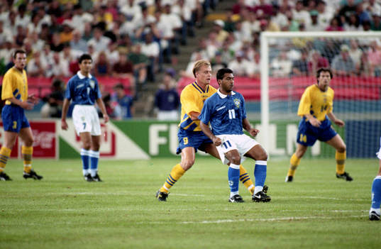 Jonas Thern, Sverige och Romario, Brasilien