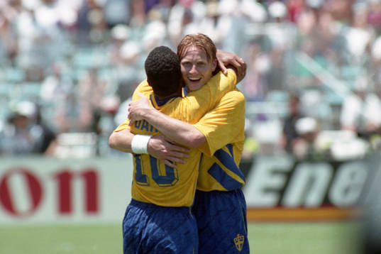 jubel, Martin Dahlin och Kennet Andersson, Sverige