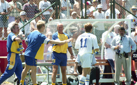 Tommy Svensson, förbundskapten och Tomas Brolin, Sverige,