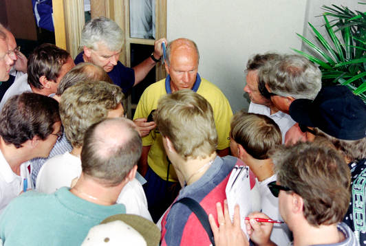 Tommy Svensson, förbundskapten möter media