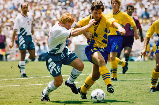 Pontus Kåmark mot Bulgariens Ilian Kiriakov Football,