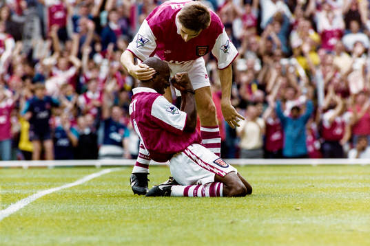Alan Smith och Ian Wright, Arsenal jublar
