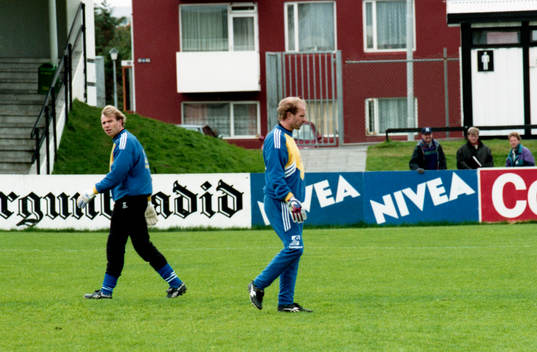 Lars Eriksson, målvakt och Thomas Ravelli, målvakt,