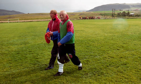 Eidur Gudjohnsen med sin pappa Arnor Gudjohnsen, Island