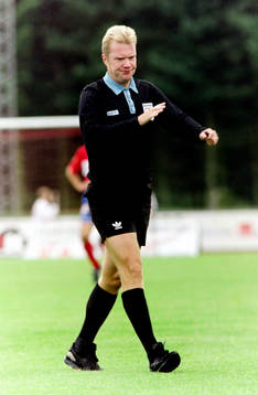 Karl-Erik Nilsson, domare i matchen