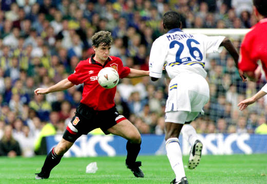 Mark Hughes, Manchester United
