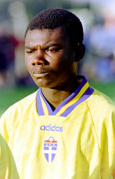 Mike Owusu, Sverige