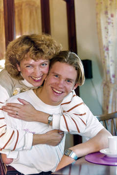 Håkan Söderstjerna med mamma Gull-Britt