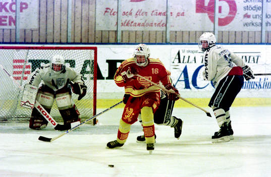 Thomas idebäck, Småland med pucken