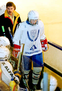 Erika Holst, Halland