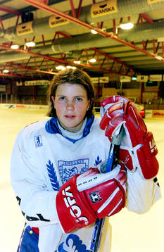 Erika Holst, Halland