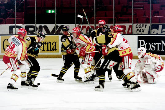 Kamp om pucken