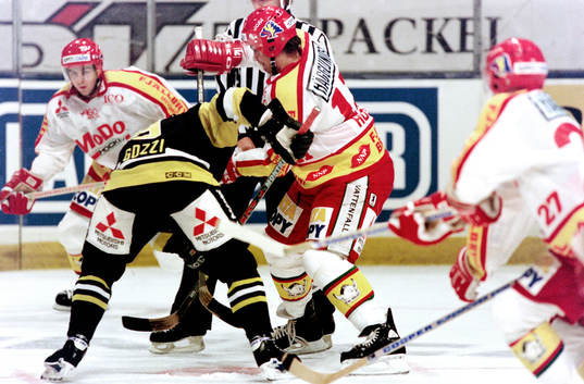 Bläddra bland fler bilder av Ishockey, Elitserien, AIK - Modo, 5-4