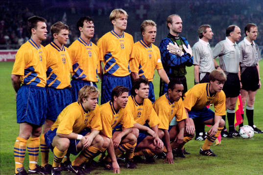 Sveriges startelva bakre raden fr. v Patrik Andersson,