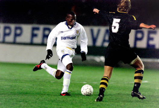 Faustino Asprilla, Parma utmanar Jesper Jansson, AIK