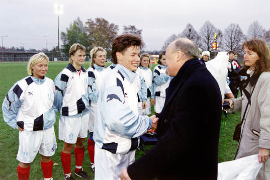 Lena Videkull, Malmö och Lars-Åke Lagrell, ordförande,