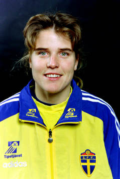 Eva Zeikfalvy, Sverige