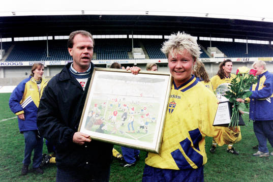 Leif Andersson, Tipstjänst och Anneli Andelén, Sverige