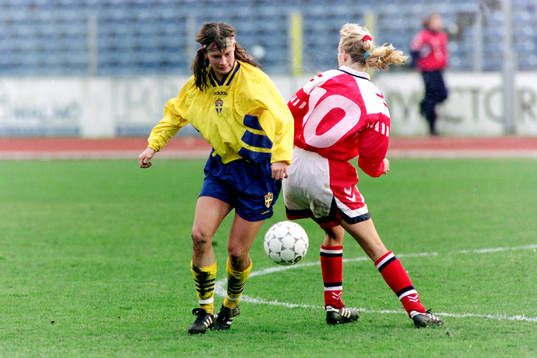 Åsa Jakobsson, Sverige