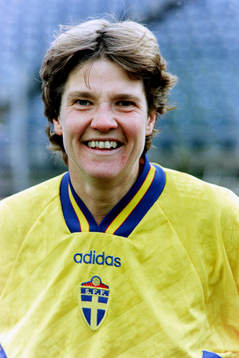 Pia Sundhage, Sverige