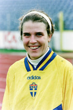 Eva Zeikfalvy, Sverige