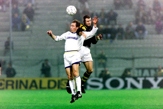 Sensini, Parma i en nickduell