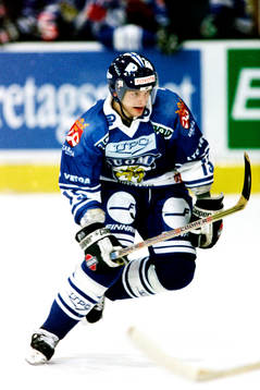 Mika Alatalo, Finland