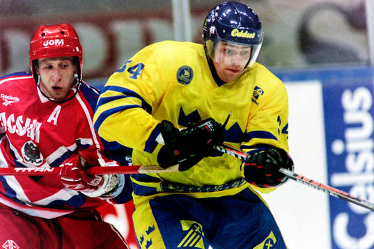 Tomas Holmström, Sverige