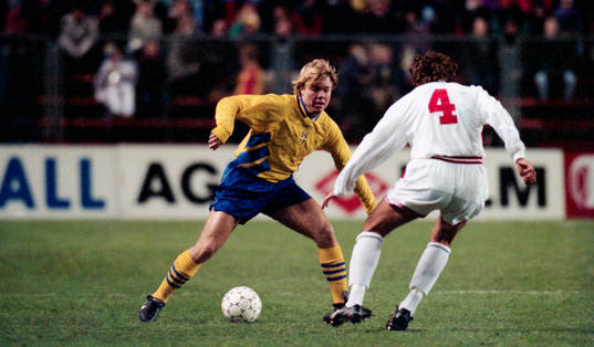 Tomas Brolin i dribblingstagen