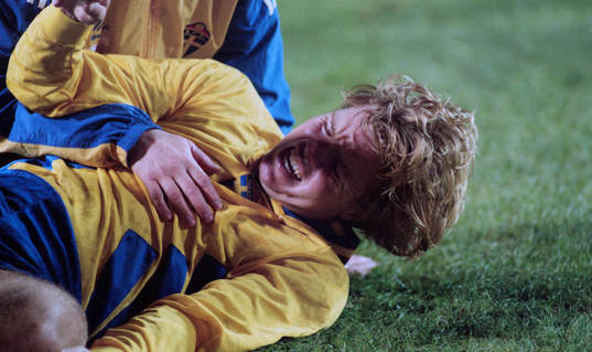 Tomas Brolin, skadad