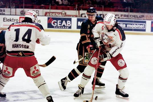 Mats Sundin, Djurgården i ryggen på Tomas Sandström,