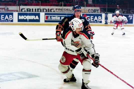 Mats Sundin, Djurgården i ryggen på Tomas Sandström,