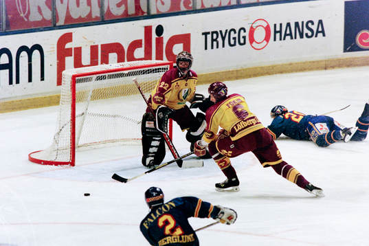 Sergej Fokin, Färjestad rensar framför sin målvakt