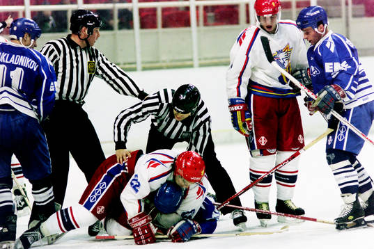 Bläddra bland fler bilder av Ishockey, Europacupen, Lada Toljatti - Malmö, 3-1