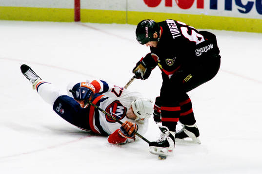 Sylvain Turgeon, Ottawa stoppar islanders Pierre Turgeon