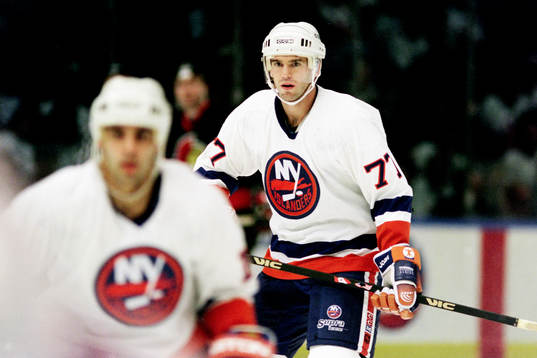 Pierre Turgeon, New York Islanders