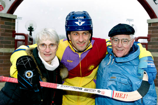Hans Johansson, Sverige med sina föräldrar