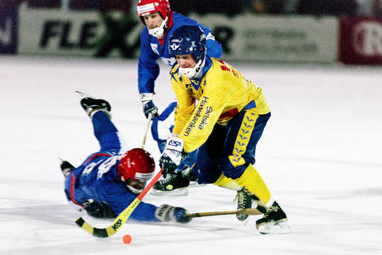 Jonas Claesson, Sverige