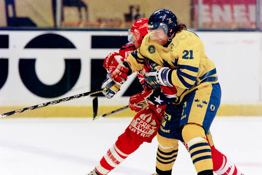 Markus Åkerblom, Sverige