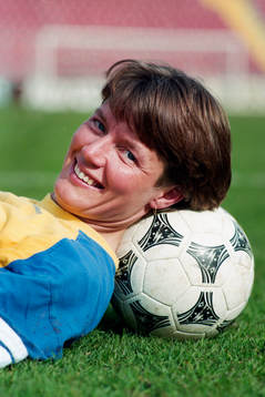 Lena Videkull, Sverige