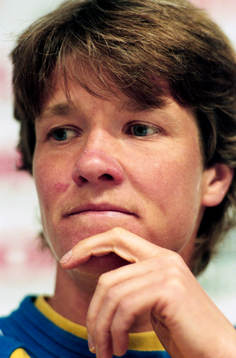 Pia Sundhage, Sverige