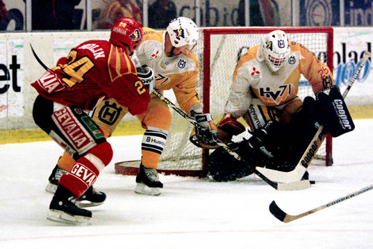 Ove Molin, Brynäs oroar Boo Ahl, målvakt i HV71