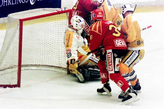 Boo Ahl, målvakt i HV71
