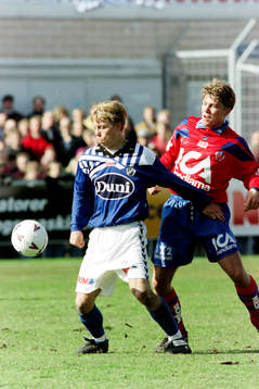 Robert Andersson, Halmstad med bollen uppvaktas av