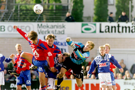 Bläddra bland fler bilder av Fotboll, Allsvenskan, Halmstad - Helsingborg, 2-1